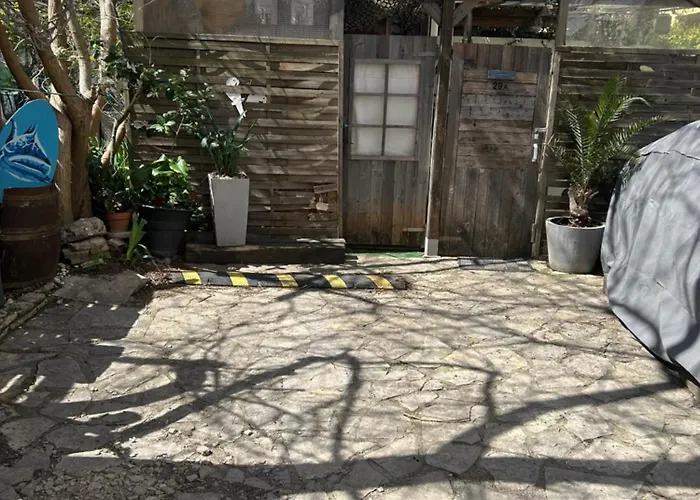 Beautiful With Courtyard, Parking And Optional * Agde