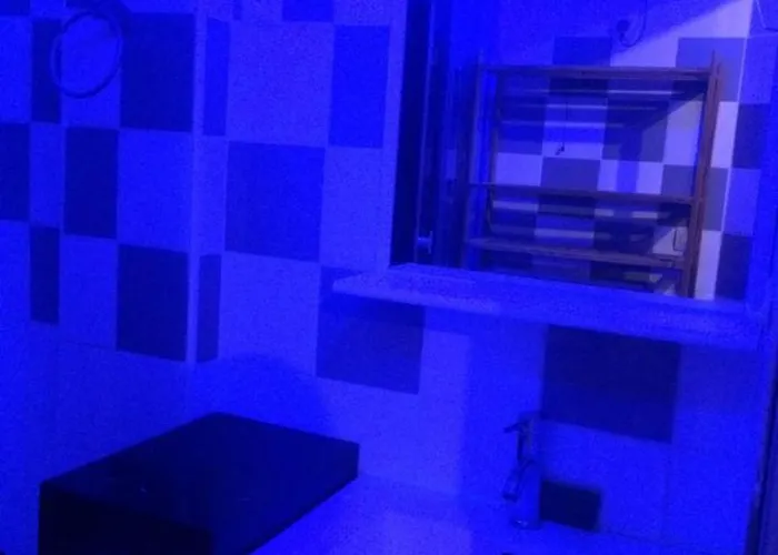 Beautiful With Courtyard, Parking And Optional Apartman *